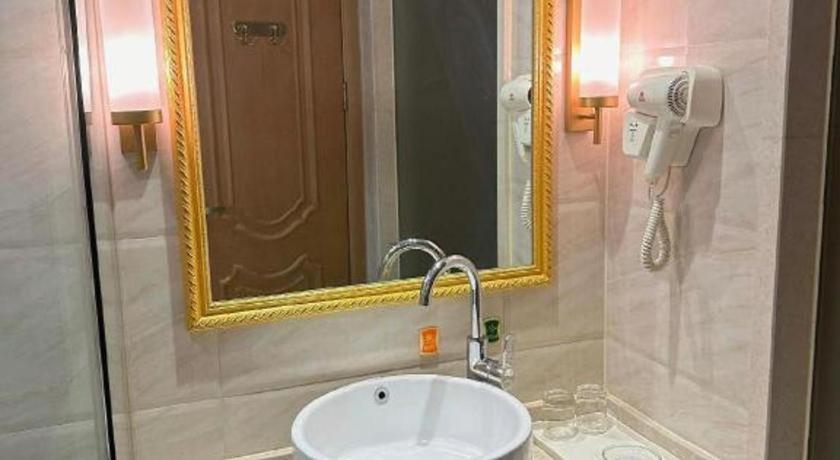 Hotel Vienna 3 Baoshan Fengxiang Road Shanghai