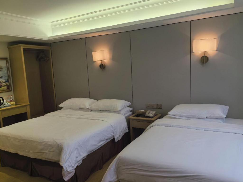 Vienna 3 Baoshan Fengxiang Road 3* Shanghai