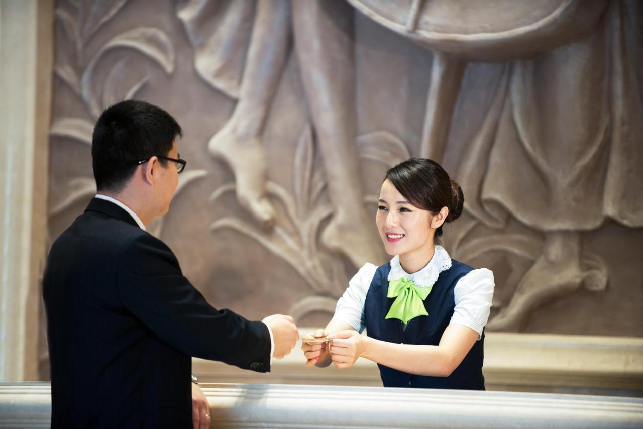 Vienna 3 Baoshan Fengxiang Road Hotel 3*